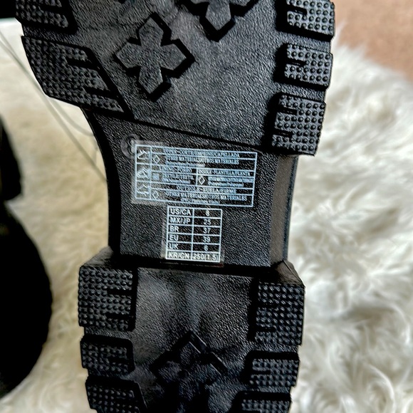 Combat Boots - Picture 3 of 4